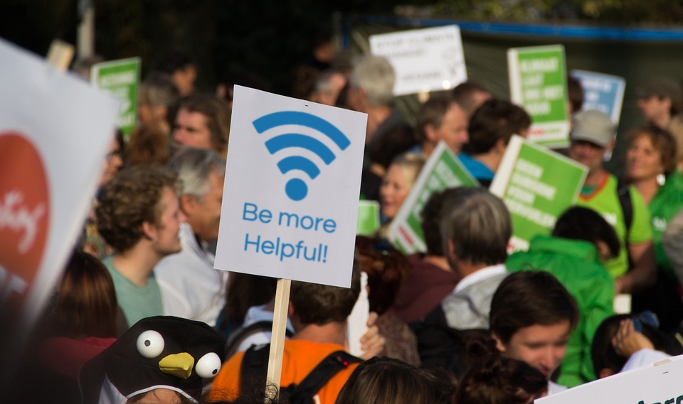 How to Complain to Your Broadband Provider