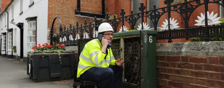 Government pledges full-fibre broadband for everyone by 2033