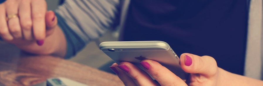 How to safely shop online this Christmas