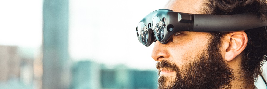 Utrack Introducing The Future Of Augmented Reality Headsets - ao0f80n