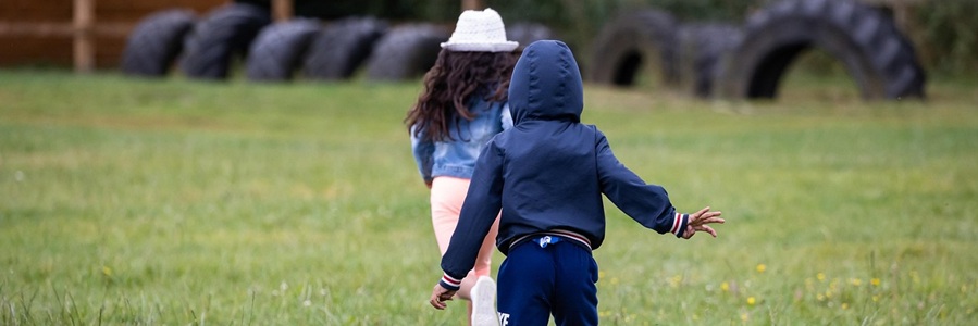 Should we ban screen time for children? | BroadbandDeals.co.uk