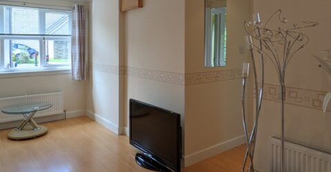 Moving house soon? Don’t commit to a long broadband contract…
